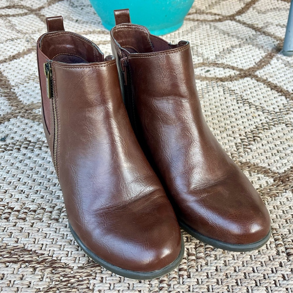 Unisa Brown Leather Ankle Boots Booties 9.5 m - Picture 8 of 8